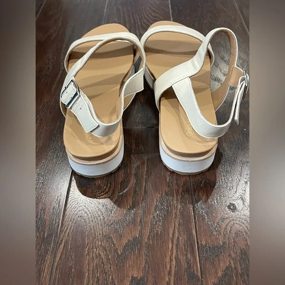 Quince Women Italian Leather Platform Sandal Bone Shoes 9 NEW - Picture 4 of 9